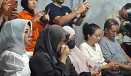Tangis Keluarga Pecah Saat Pencarian Lima Jurnalis Dihentikan