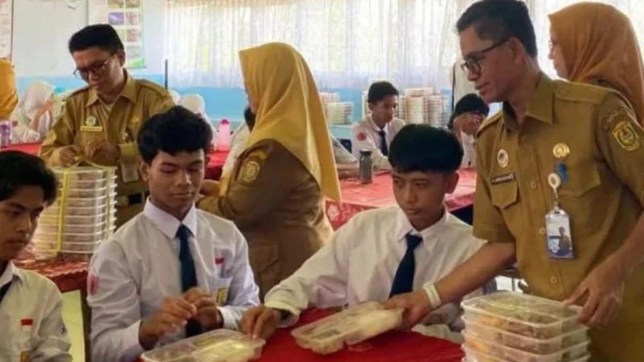 Fakta Unik: 66 Ribu Siswa Banjarmasin Nikmati Program Makanan Bergizi Gratis, Disdik Susun SOP Ketat!