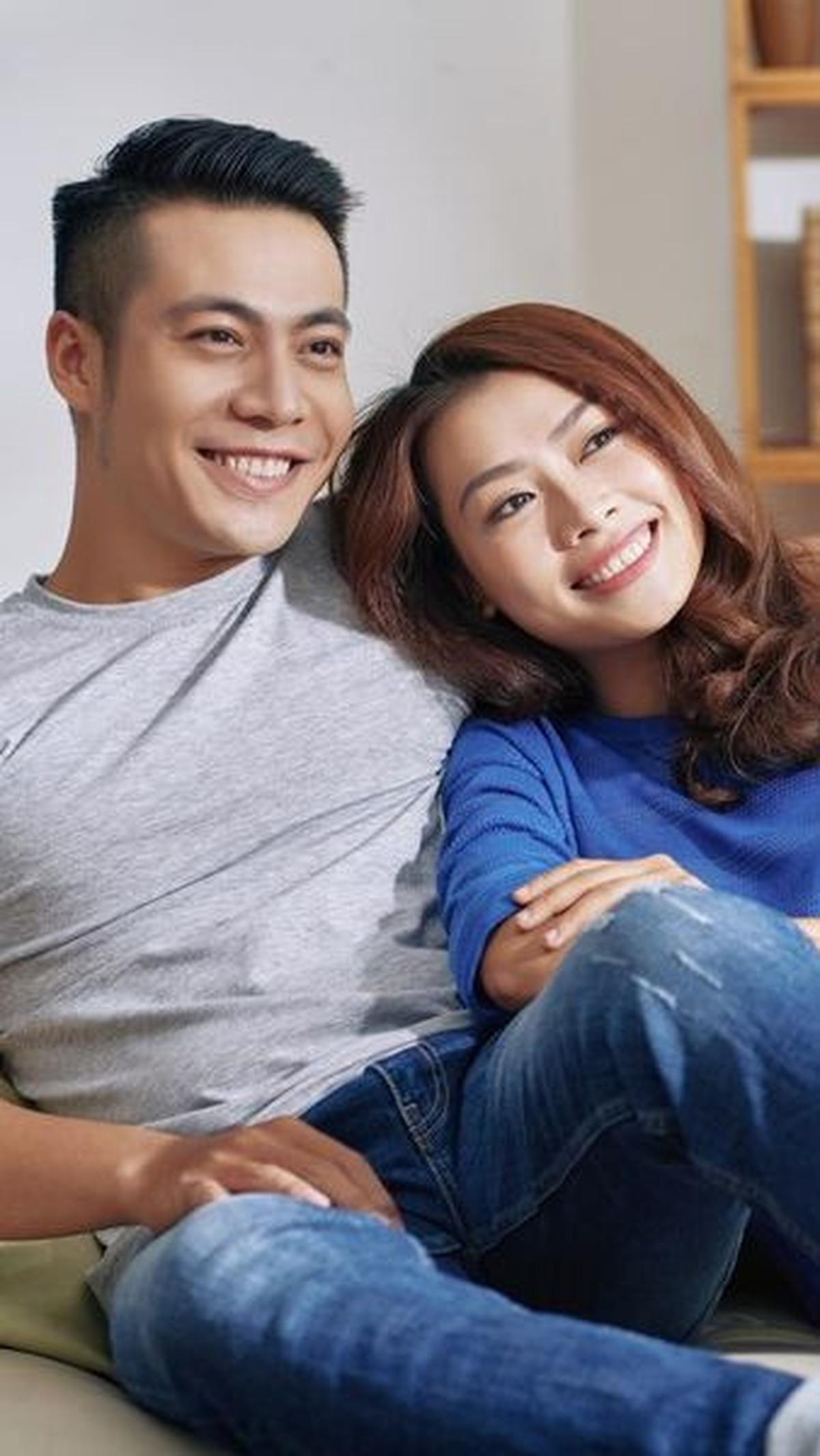 7. Adanya Ketertarikan dengan Kehidupan Satu Sama Lain: Pemahaman yang Dalam