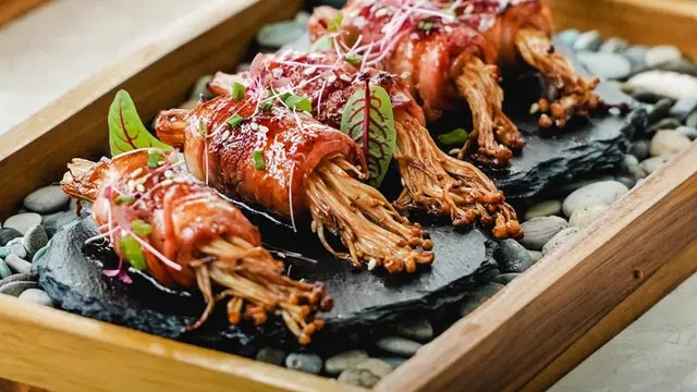 Menyantap Makanan Jepang di Shichirin Ditemani Pemandangan Indah Ubud Bali