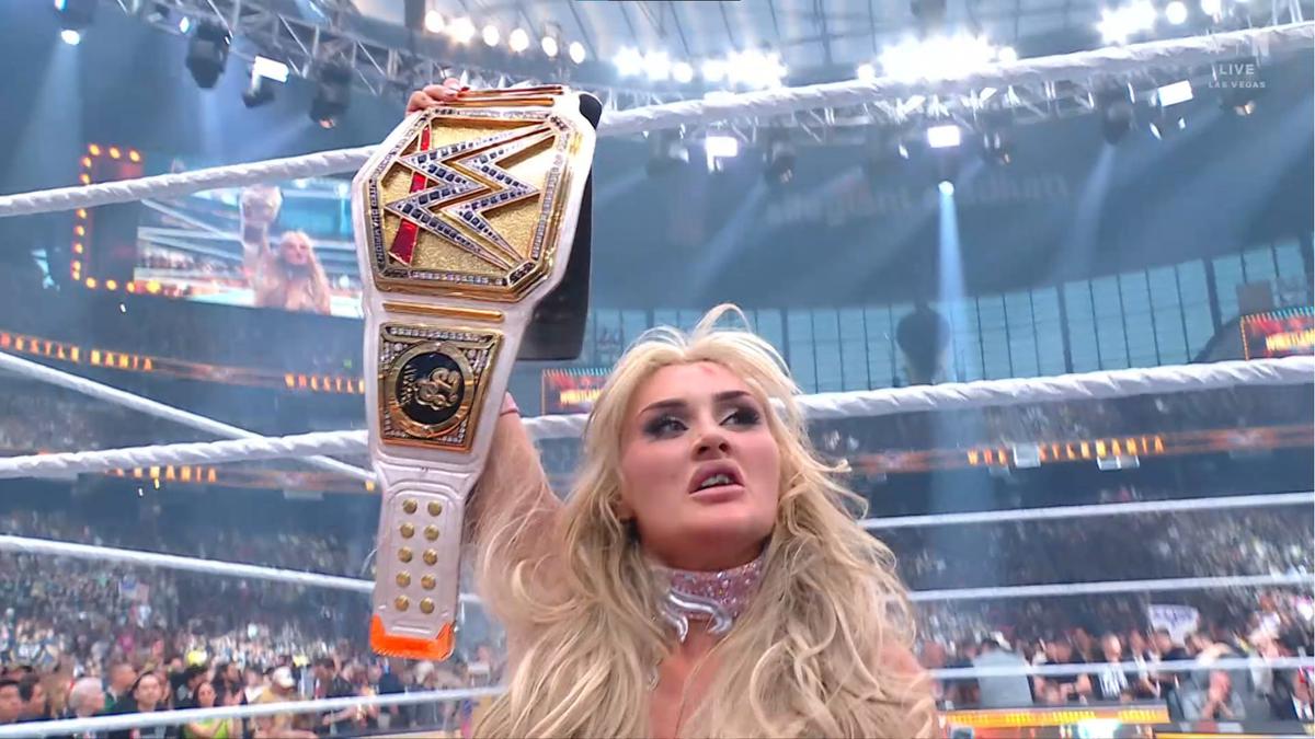 Tiffany Stratton Beats Charlotte Flair in WWE WrestleMania 41