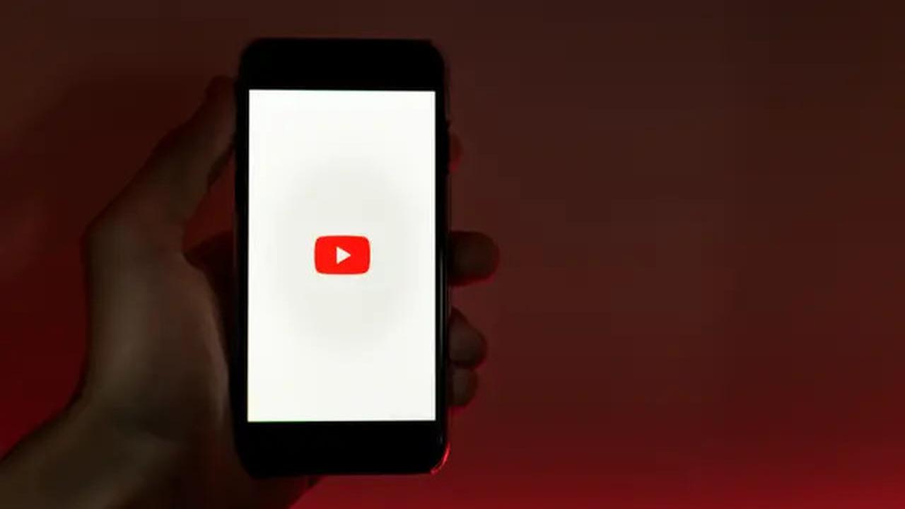 Ngaji Lewat YouTube Apa Tetap Barokah? Begini Jawaban Gamblang Gus Baha