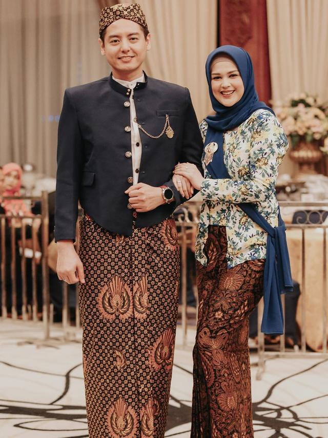 [Fimela] Roger Danuarta dan Cut Meyriska