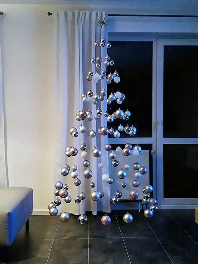 7 Kreasi Pohon Natal Murah Meriah, Bisa Buat Sendiri di Rumah