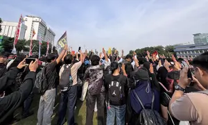 BEM UI Bawa 5 Tuntutan dalam Aksi di Tugu Tani, dari Karhutla hingga Biaya Pendidikan