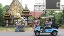 Pengunjung dapat menikmati keindahan anjungan rumah adat dari berbagai daerah di Indonesia. (Liputan6.com/Herman Zakharia)