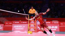 Tunggal putra Indonesia Jonatan Christie dikalahkan Kunlavut Vitidsarn dari Thailand pada laga pertama Grup A BWF World Tour Finals 2025 di Hangzhou Olympic Sports Centre Gymnasium, China, Rabu (17/12). (foto: PBSI)
