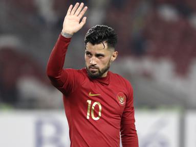 Stefano Lilipaly sempat menjadi obrolan kala dirinya promosi ke tim utama FC Utrecht. Ia resmi menjadi WNI pada 2011 usai publik mendesak PSSI untuk menaturalisasi pria berdarah Indonesia-Belanda itu. Lilipaly berjasa membawa Timnas Indonesia hingga partai final AFF 2016. (Bola.com/Yoppy Renato)