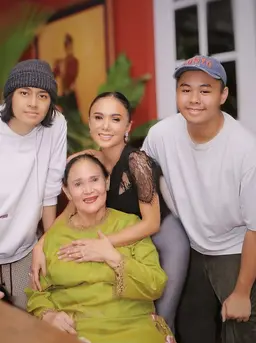 Intip bagaimana Yuni Shara menjalankan perannya sebagai single parent (@yunishare36)