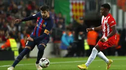 Tampil menjadi starter saat menghadapi Almeria di Camp Nou dan diberi kepercayaan mengenakan ban kapten, Gerard Pique menjalani laga ke-616 bersama Barcelona di semua ajang yang menjadi laga terakhirnya. (AP/Joan Monfort)