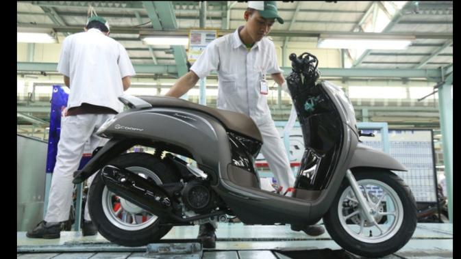 Top 3 Berita Hari Ini Pilih Scoopy atau Vario 125 dan 