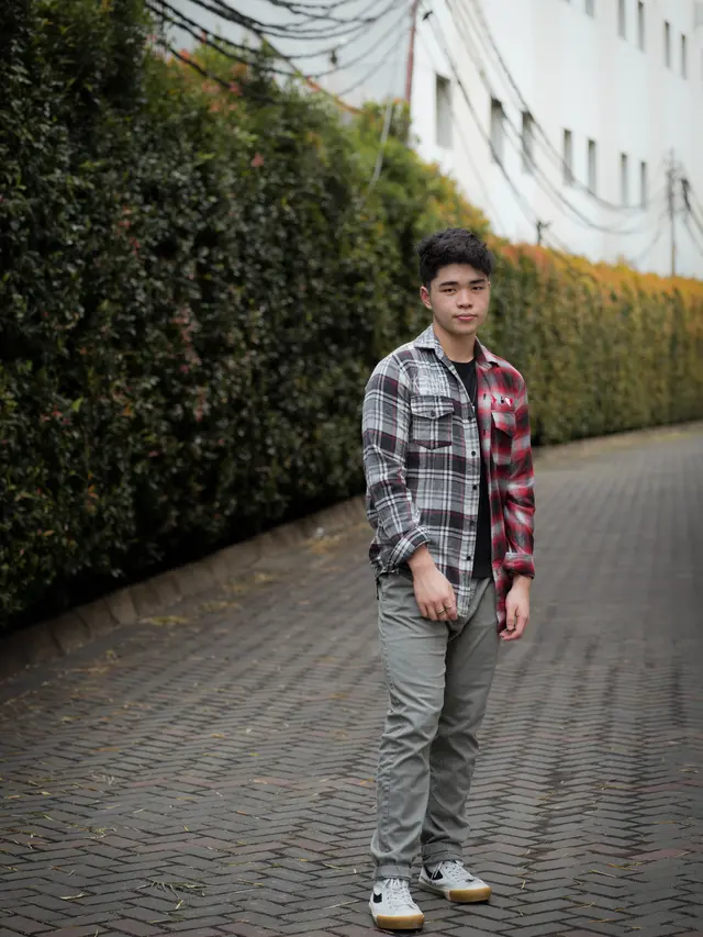 Cornellius Suhartono dengan brand clothingnya