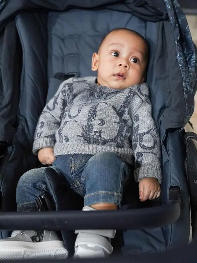 Baby L, anak Lesi dan Billar (Instagram.com/rizkybillar/lestykejora)