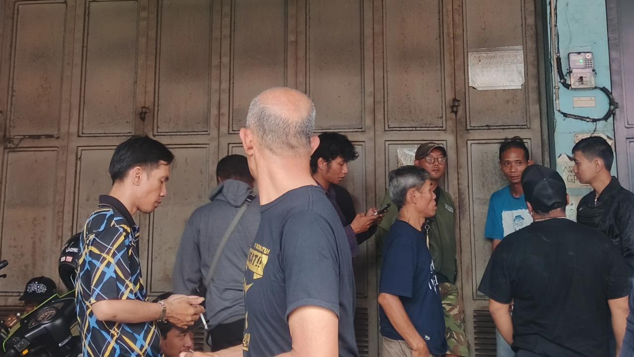Pilu Pria Ditemukan Gantung Diri di Toko Beras Jatihandap Bandung dengan Surat Permintaan Maaf