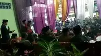 Beredar sebuah video orasi Pengurus Shiddiqiyyah yang mengajak ratusan jamaah untuk berperang membela tarekat Shiddiqiyyah (Istimewa)