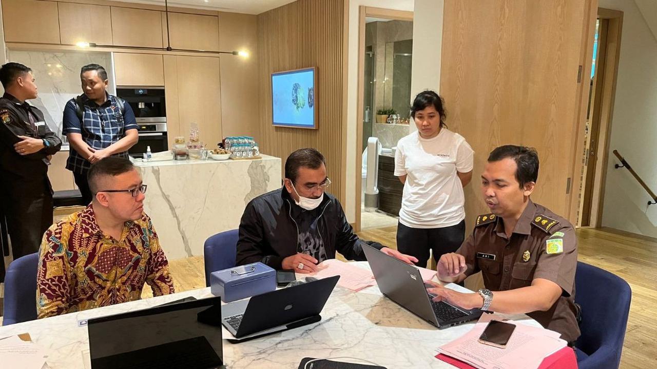 Secara rinci, aset disita Kejagung yakni smelter CV VIP beserta satu bidang tanah dengan luas 10.500 meter persegi.<br>