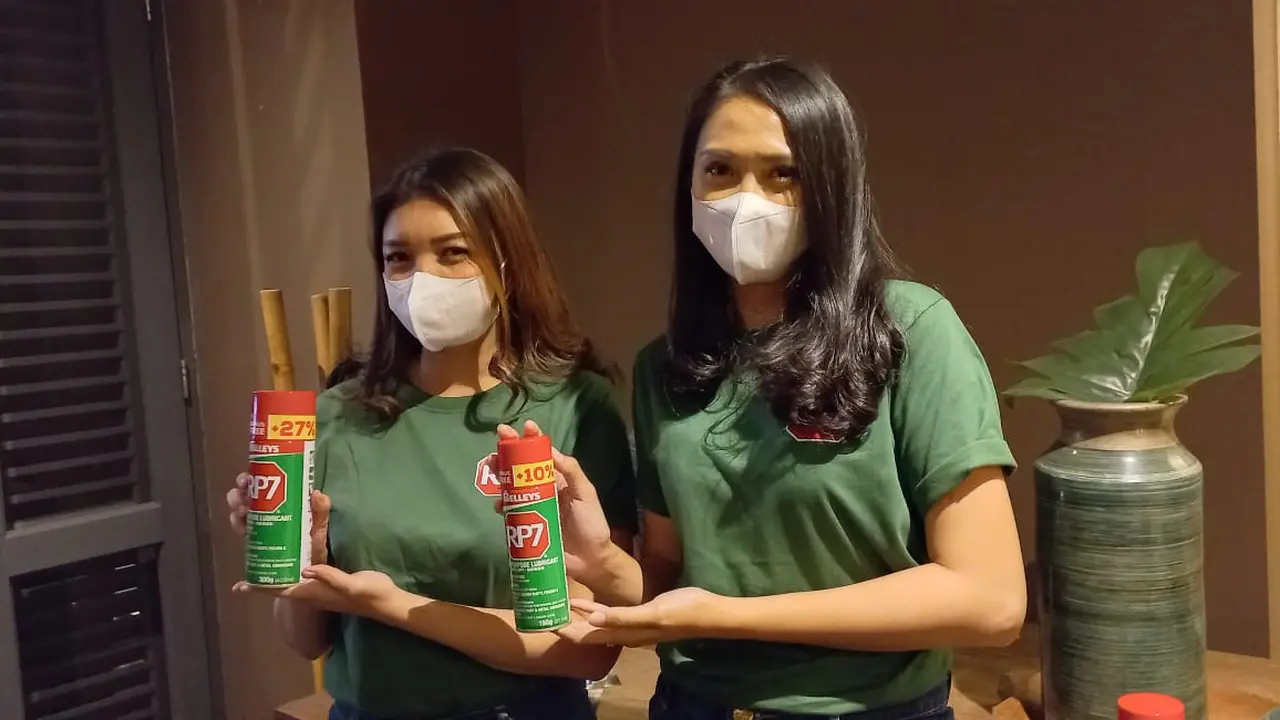 Nippon Paint Hadirkan Pembersih Karet untuk Kendaraan (Arief A/Liputan6.com)