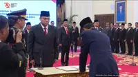 Wamenkominfo Angga Raka Prabowo resmi dilantik oleh Presiden Jokowi, Senin (19/8/2024). (Doc: YouTube |&nbsp;Sekretariat Presiden)