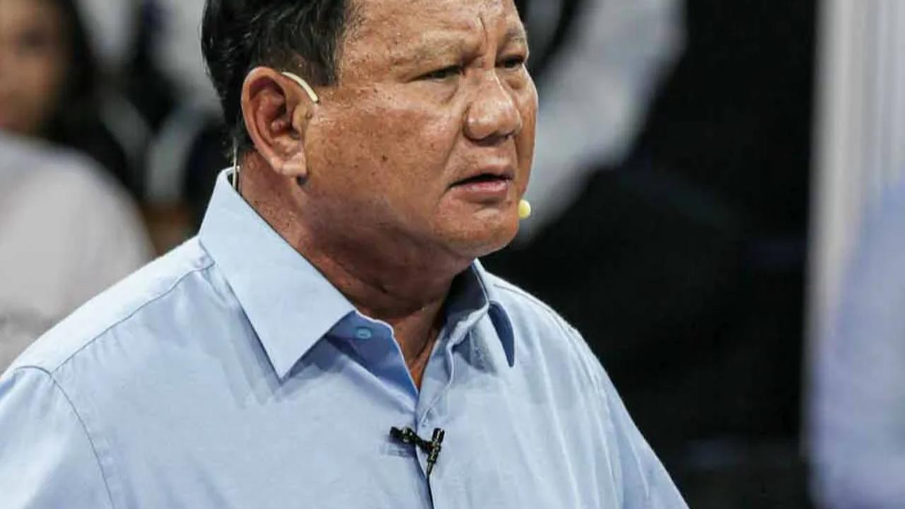 VIDEO: Prabowo Ngegas Depan Anies Kalau Jokowi Diktator Anda Tak Mungkin Jadi Gubernur!