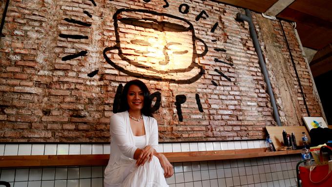 Terpesona Kopi, Dewi Lestari Bikin 'Filosofi Kopi' - News ...