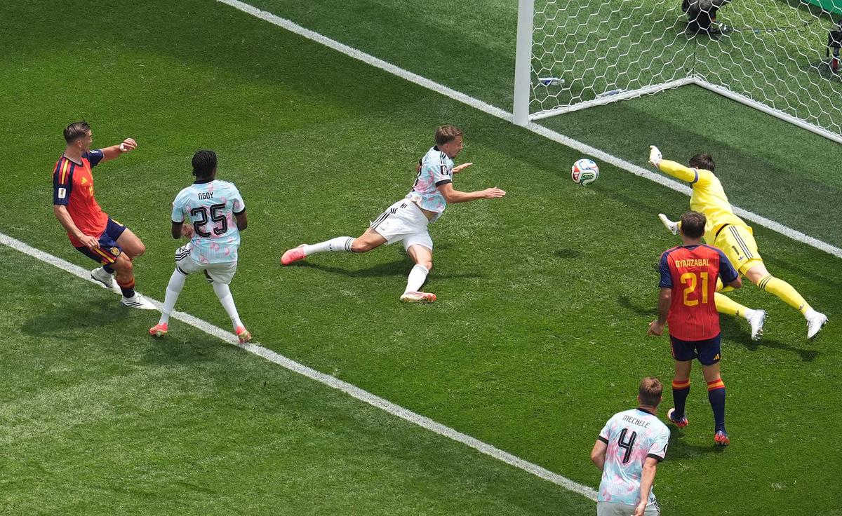 Merino Bawa Spanyol ke Semifinal Piala Dunia 2026
