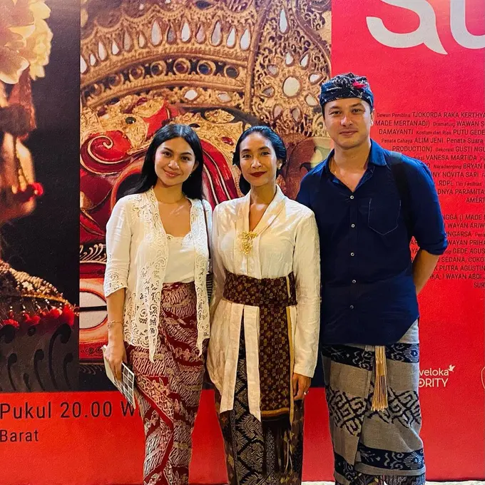 Happy Salma didesak jodohkan Ariel Tatum dan Nicholas Saputra