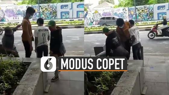 VIDEO: Viral Modus Copet Beraksi di Alun-Alun Kota Bandung