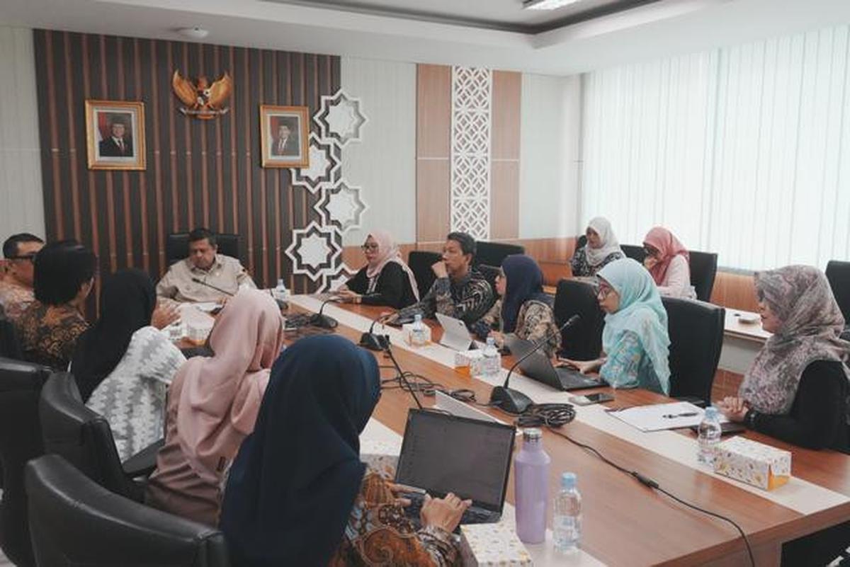 Industri Kosmetik dan Logistik Wajib Kantongi Sertifikat Halal Mulai 18 Oktober 2026