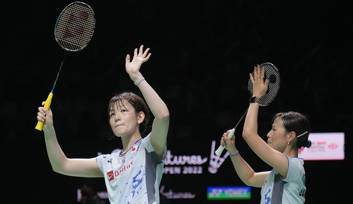 Satu-satunya nomor yang gagal diikuti wakil Cina di parta final adalah ganda putri. Dua pasangan Jepang, Yuki Fukushima/Sayaka Hirota sebagai unggulan ke-4 akan menantang unggulan ke-6, Nami Matsuyama/Chiharu Shida. Yuki Fukushima/Sayaka Hirota lolos ke final usai mengalahkan wakil Korea Selatan unggulan ke-2, Lee So Hee/Shing Seung Chan dengan 9-21, 21-14 dan 21-18. (AP/Dita Alangkara)