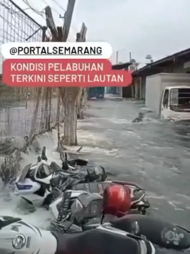 Potret Banjir Rob Semarang