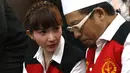 Roro Fitria menjalani sidang lanjutan kasus dugaan penyalahgunaan narkotika di PN Jakarta Selatan, Jakarta, Kamis (5/7). Rambut wanita 28 tahun itu pun tertata rapi dengan pola kepang dan digulung ke belakang. (Liputan6.com/Immanuel Antonius)