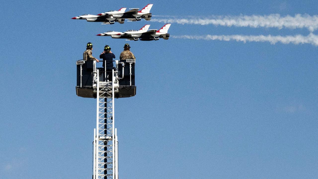 FOTO: Aksi Thunderbirds AU AS Hibur Penonton di Langit Maryland