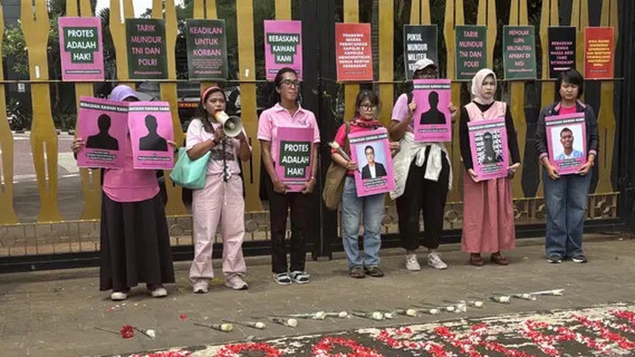 Aliansi Perempuan Indonesia Gelar Aksi Damai Tuntut Pembebasan Delpedro Cs