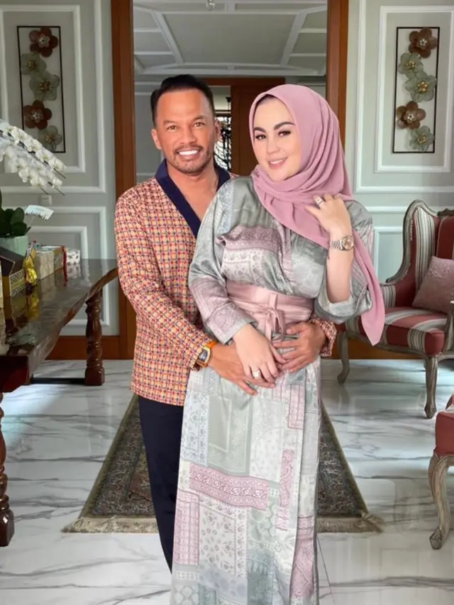 7 Potret Terbaru Jennifer Dunn dan Faisal Haris yang Masih Kerap Jadi Sorotan