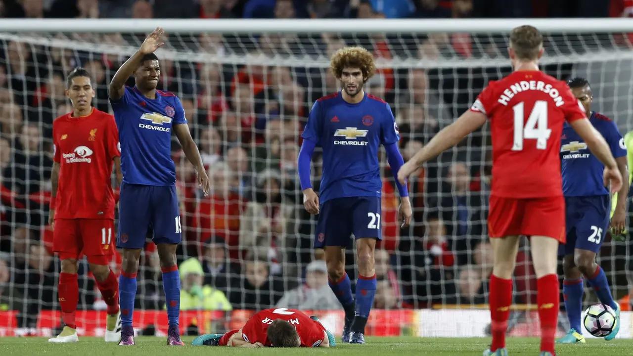 Liverpool vs Manchester United (Reuters / Carl Recine)