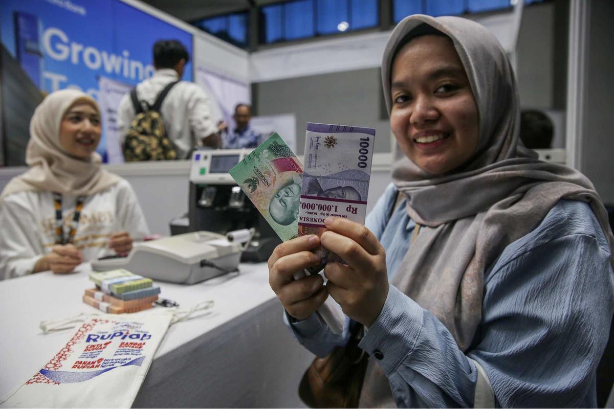 Penukaran uang untuk Lebaran di Senayan