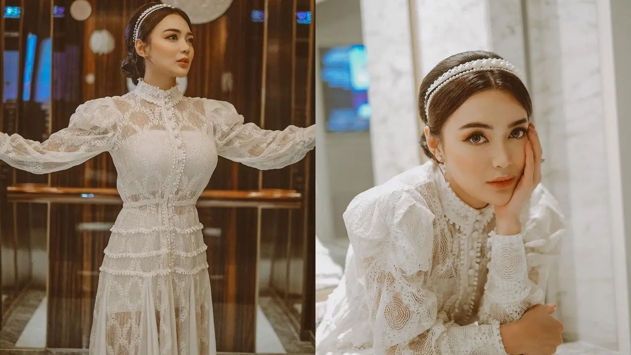 Wika Salim Pakai Gaun Serba Putih