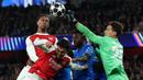 The Gunners yang bermain di hadapan publik Emirates memiliki modal yang cukup berharga melalui agregat imbang 1-1 pada leg pertama. (AP Photo/Ian Walton)