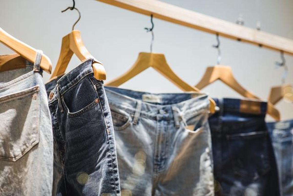 6 Model Celana Jeans Pria untuk Rekomendasi Belanja Harbolnas 11.11