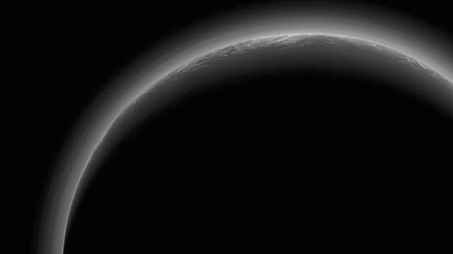 Setahun Mengorbit, NASA Unggah Foto 'Sisi Lain' Pluto