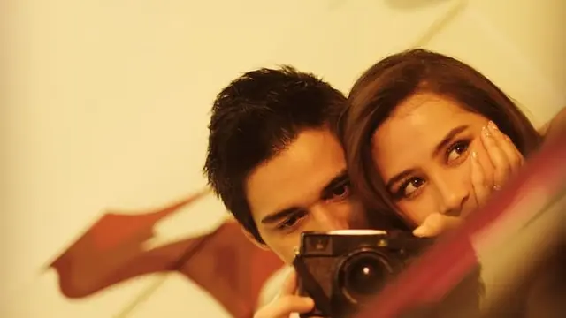 Prilly Latuconsina dan Maxime Bouttier