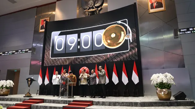 Peresmian pencatatan perdana efek beragun aset syariah berbentuk surat partisipasi sarana multigriya finansial-Bank Syariah Indonesia-EBAS-SP-SMF-BRIS01, Senin, (19/6/2023). (Foto: BEI)