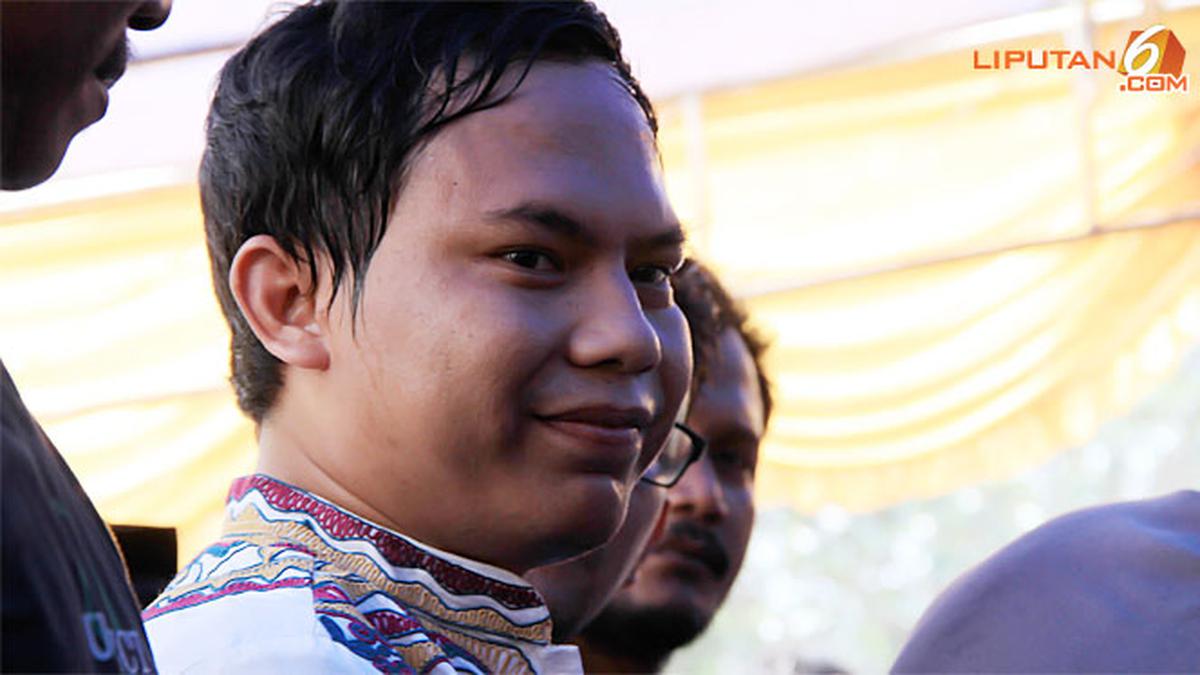 Tahu Rokok Berbahaya, Faank Tetap Tak Bisa Berhenti Merokok