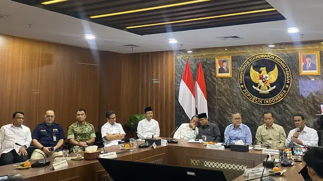 Menteri Pertanian (Mentan) Andi Amran Sulaiman saat konferensi pers di Kantor Kemenko Bidang Pangan, Selasa (28/7/2026). (Foto: Liputan6.com/Devira P)