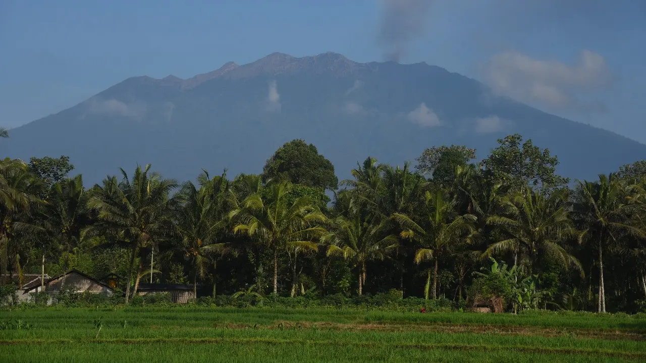 Erupsi Gunung Raung Tak Ganggu Aktivitas Penerbangan di Bandara Banyuwangi