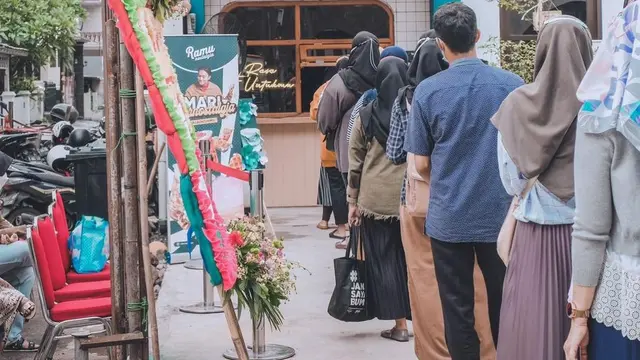 Rizky Febian kini menjajaki bisnis minuman kekinian dengan rasa nostalgia (https://www.instagram.com/p/CXF-E_OBTY7/)