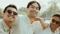5 Potret Kenangan Vidi Aldiano dan Kedua Adiknya, dari Wisuda hingga Momen Pernikahan