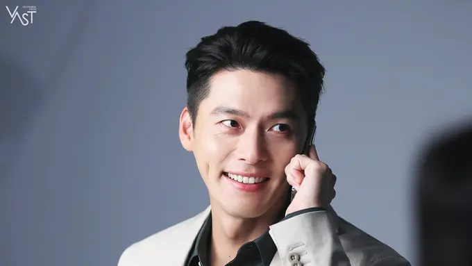 Hyun Bin (VAS Entertainment/ Naver - VAST엔터테인먼트)