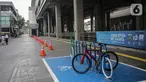 Suasana parkir sepeda di kawasan stasiun MRT Cipete Raya, Jakarta, Senin (14/10/2019). Pemprov DKI Jakarta bakal memberikan fasilitas parkiran sepeda di halte-halte bus Transjakarta sehingga warga bisa menaruh sepeda dan berpindah ke tranportasi umun. (Liputan6.com/Faizal Fanani)
