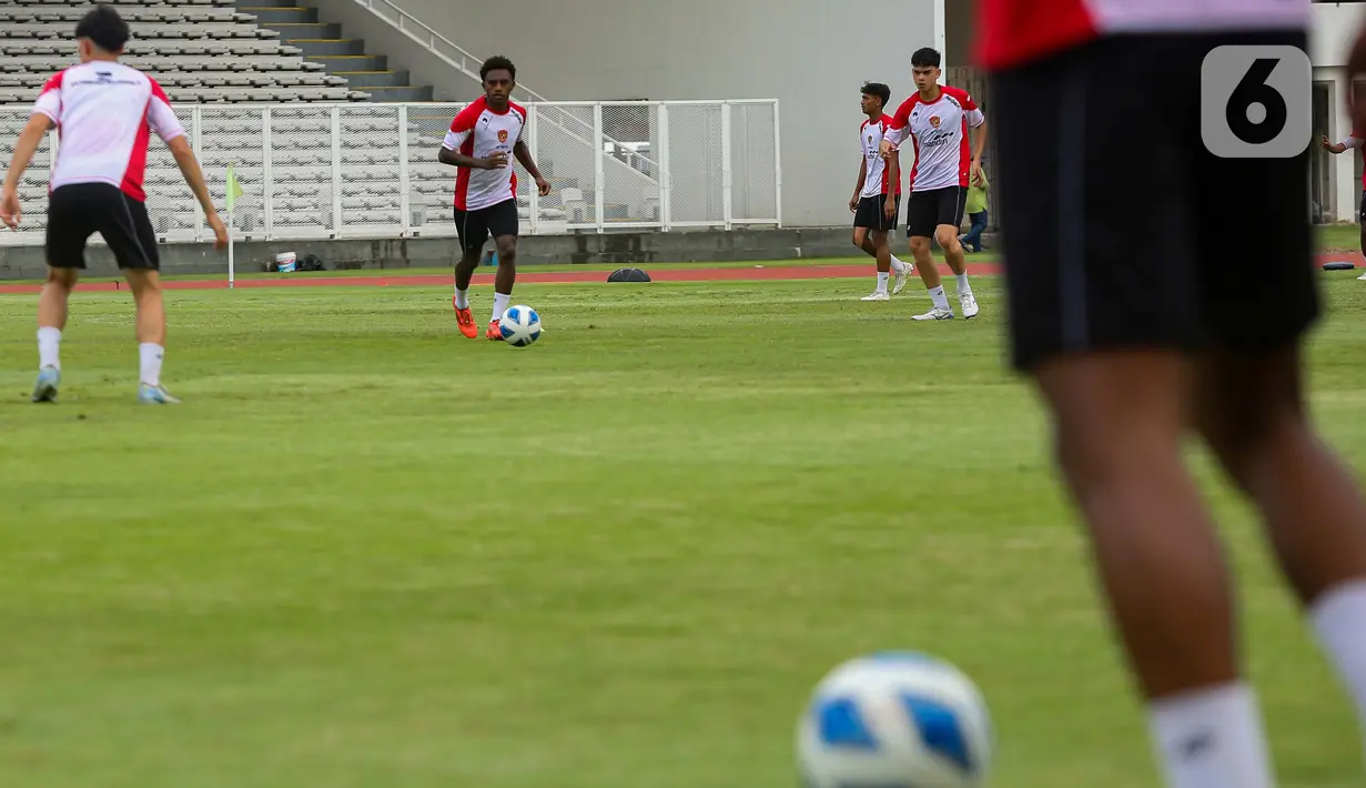 Untuk diketahui, sebelum bertolak ke China, Timnas Indonesia U-20 menjalani tiga laga uji coba internasional di Sidoarjo, Jawa Timur, pada 24-30 Januari 2025. (Liputan6.com/Angga Yuniar)